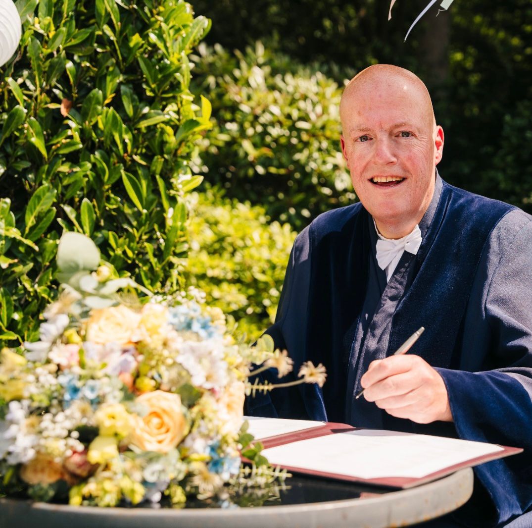 Foto van Martin die ondertekend